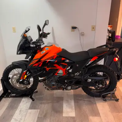 2023 KTM 390 Adv in Bancroft, Ontario Ownership: Clean and Clear Current Odometer: 9868 km Color: Or...
