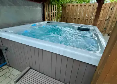 Master Spas Legacy Whirlpool, 5 places, View more