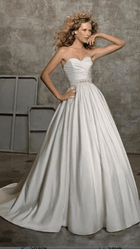 Size 4 Wedding dress 