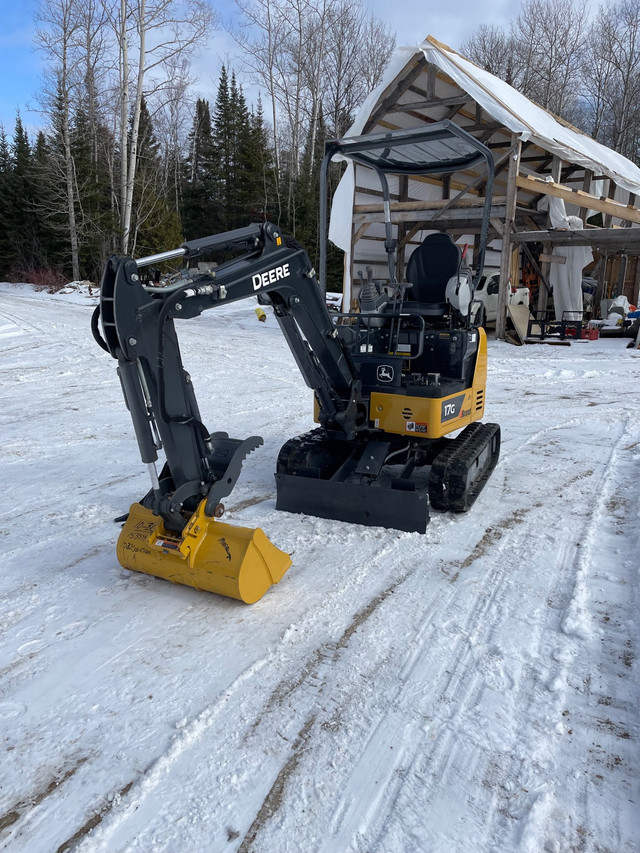 Mini Excavator for Rent  in Heavy Equipment in Thunder Bay