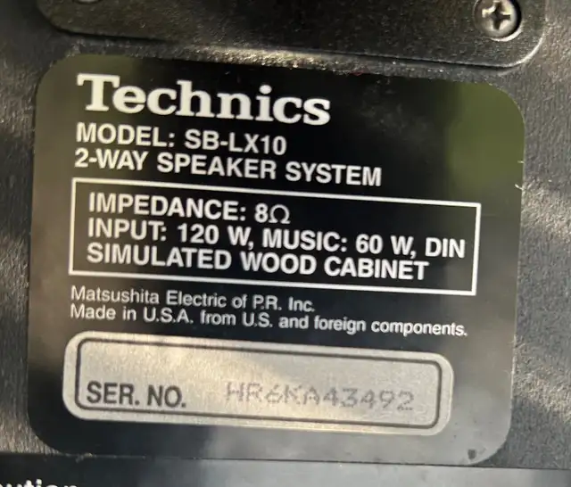 Vintage Technics SB-LX10 is a compact, 2-way bookshelf speakers in Speakers in Mississauga / Peel Region - Image 6