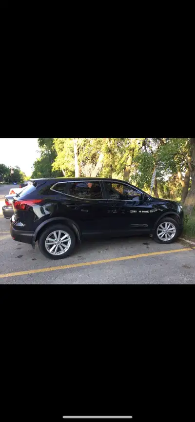 Nissan qashqai 9500 or best offer