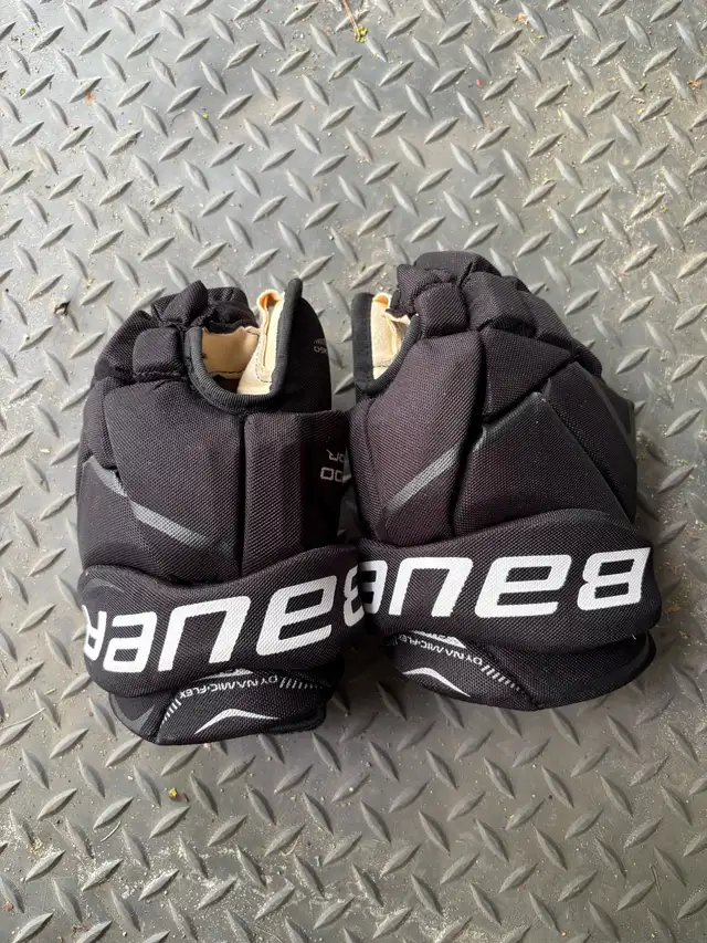 Street hockey goalie gear in Hockey in Mississauga / Peel Region - Image 11