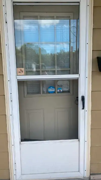 Room for Rent - 700/month - Cornwall ON, (Females Only)