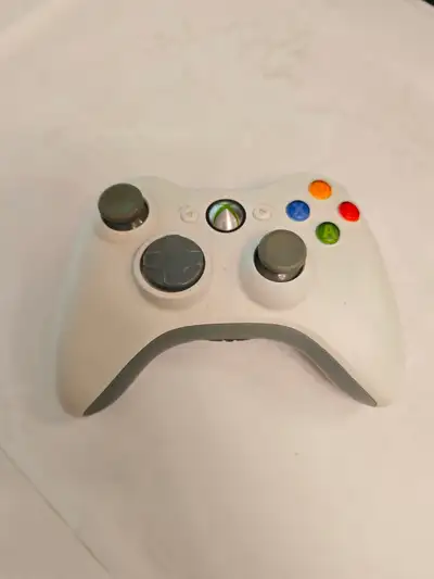 Xbox 360 Wireless Controller – White – As Is, View more