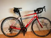 Vélo Trek Domane Di2, Serie 5 en fibre de Carbone, grandeur 52cm