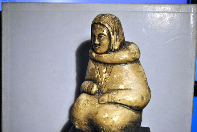 Vintage Inuit Eskimo Stone Figure in Arts & Collectibles in Vancouver - Image 3