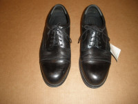 HUNTER'S BAY Black Laced Shoes  Size 13