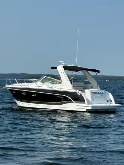 Formula 31 PC twin 8.2 Mags fresh water cooled with 440 hours Bravo 111 Xdrives and Kohler generator...