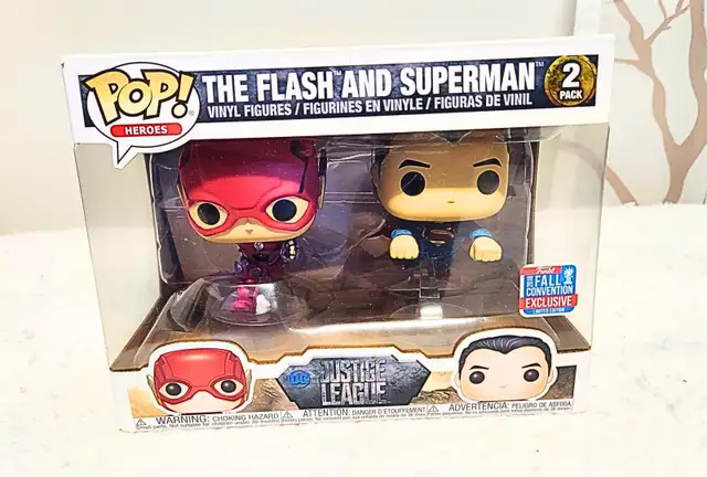 Funko Pop Superman & The Flash Vinyl Figures – 2 Pack in Arts & Collectibles in Grand Bend - Image 2