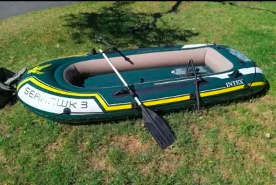 Intex Seahawk 3 Inflatable Kayak Comes with pump, oars & all accessories. Used only 2 times Can atta...