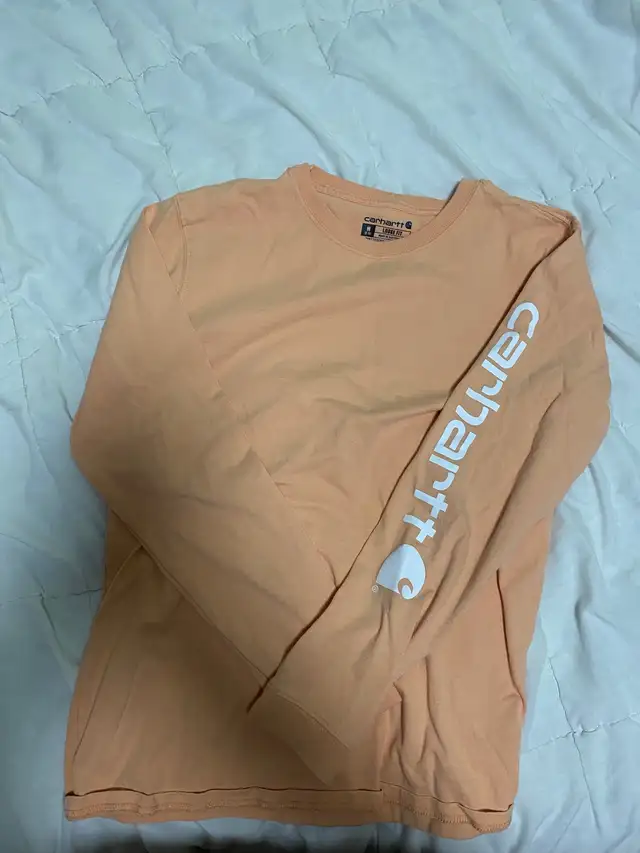 Carhartt long sleeve in Women's - Tops & Outerwear in Kingston - Image 2