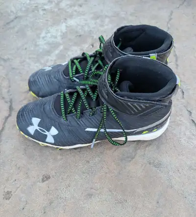 Under Armour Baseball Cleats size 7.5 $25 OBO, View more