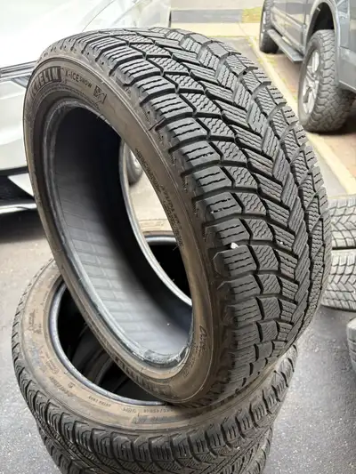 235/45/18 Michelin X-Ice Snow Winter Tires Dot date 4022 9/32nds tread depth No damage patches or pl...