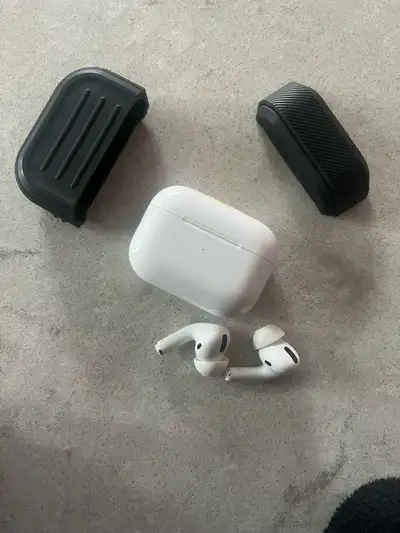 AirPod Pro (slight issue), View more