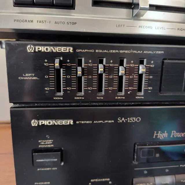 Vintage Pioneer Stereo & Speakers in Stereo Systems & Home Theatre in Strathcona County - Image 5