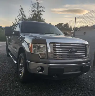 2012 Ford F-150 XTR Crew Cab. V6 3.5 L twin turbo 6 Speed transmission 344 Km Tow package Backup cam...