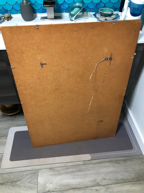 Vintage large beveled etched Mirror (beautiful condition) in Home Décor & Accents in Ottawa - Image 9