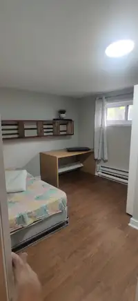 Month-to-Month/Long term fully furnished room rental.