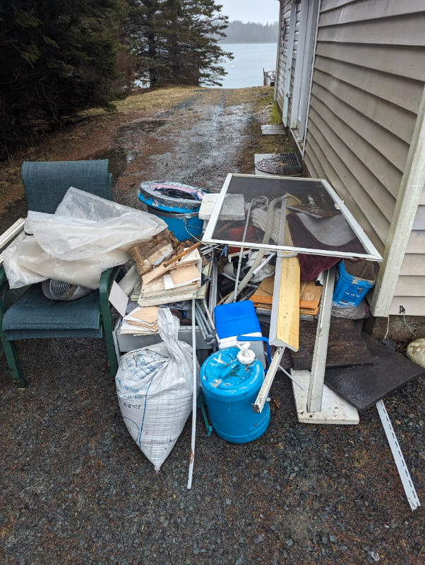 Tree/brush/yard waste cleanup & junk removal services 9024484667 in Cleaners & Cleaning in City of Halifax - Image 4