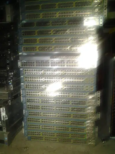 cisco 3560 e poe 48  port  gig poe 10g x4  >2000 cisco router, View more