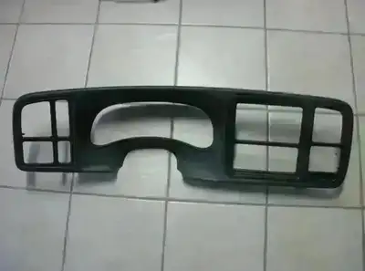 1- NEW 2003 to 2006 Chevrolet or GMC dash trim $100 2- 2003 to 2004 Silverado Grille OEM used $100 3...