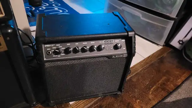 Various Guitar Amplifiers - Marshall, Vox, Line 6 Pignose in Amps & Pedals in City of Toronto - Image 5