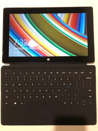Windows RT Tablet with Keyboard Folio and Cord 
