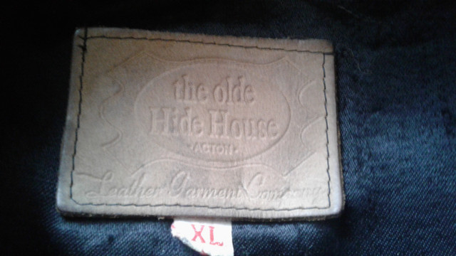 Ladies Leather Jacket in Women's - Tops & Outerwear in Belleville - Image 3