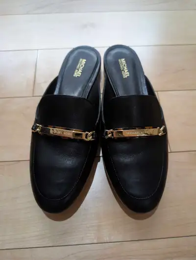 BRAND NEW Michael Kors Black Nadia Slide, View more