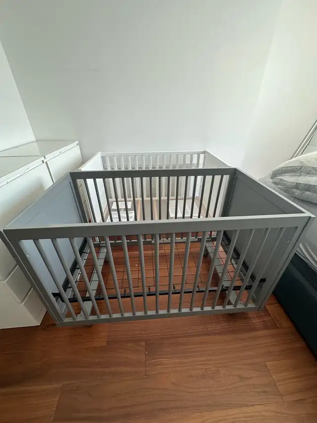 Ikea Sundvik Crib in Cribs in Ottawa - Image 3