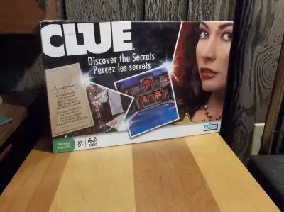 Jeu CLUE 9 ans et +, View more