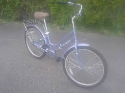 CCM Ladies/ girls Commuter Bike, View more