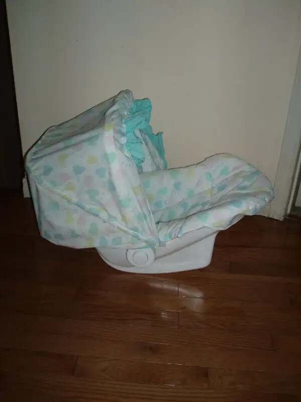 Baby Carrier Rocker Seat  / Caboose All Season Pad ( new) in Strollers, Carriers & Car Seats in City of Toronto - Image 3