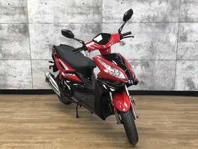 2021 Scootterre Voyageur Sport - Barely used-almost new 380km only 50cc Scooter/Moped - Runs 65-75kp...
