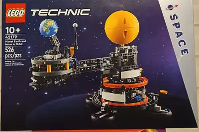 Lego Technic Space Planet Earth Moon in Orbit 42179 New Sealed, View more