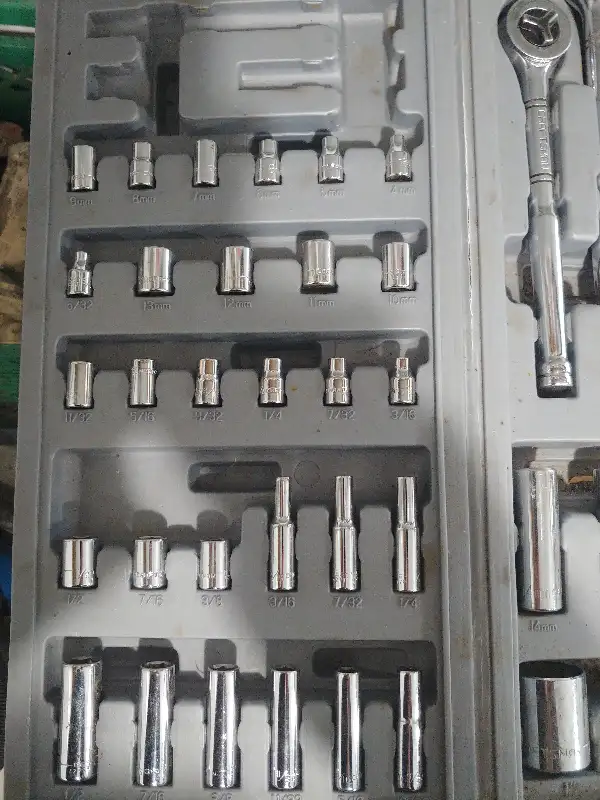 Craftsman Tool Set, Sears in Hand Tools in Ottawa - Image 3