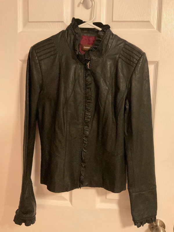 Danier black leather jacket (women’s small) in Women's - Tops & Outerwear in Oshawa / Durham Region