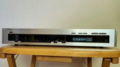 Luxman T-240 AM/FM Tuner LeeStereo Restoration, View more