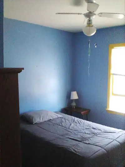 The house is yours! (almost). No stepping over roommates in a crowded house! Are you ready to escape...