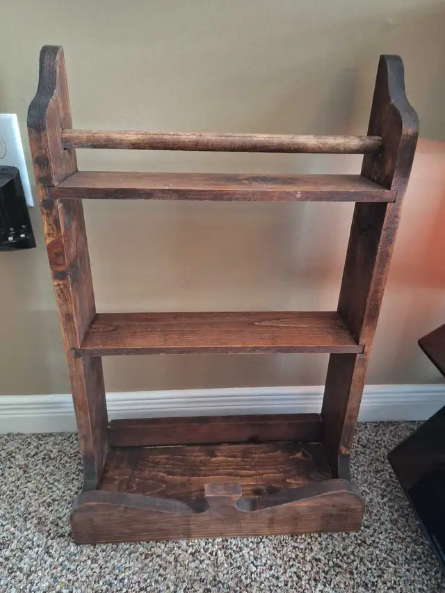 23" Stained Shelf in Bookcases & Shelving Units in North Bay - Image 5
