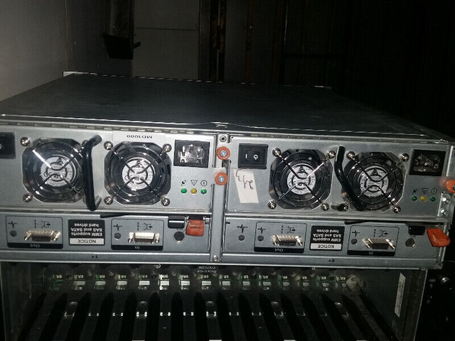 Dell PowerVault MD AMP01 15-Bay sas Storage Array with Power Sup dans Autre  à Ville de Montréal - Image 2