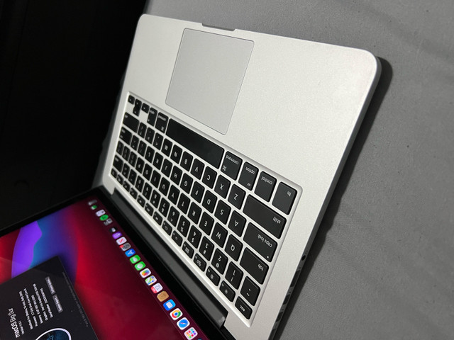 2015 MacBook Pro Retina 13”  in Laptops in Guelph - Image 2