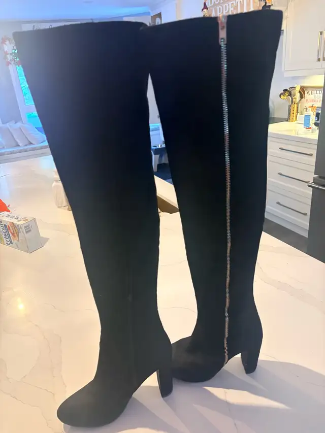 Dress boots in Women's - Shoes in Oshawa / Durham Region - Image 3