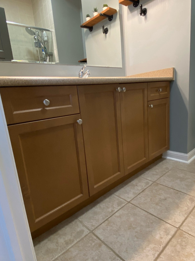 Complete Bathroom Vanity with Sink and Tap in Cabinets & Countertops in Muskoka - Image 2