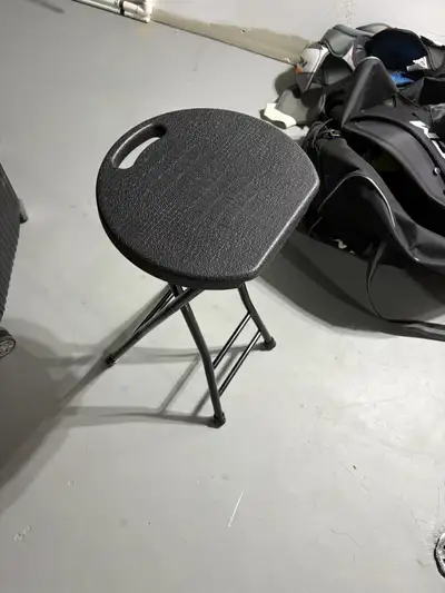Selling 5 original COOZMENT 24-inch Folding Stools with Carrying Handles, plus 1 smaller folding sto...