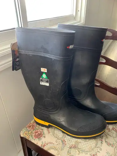 MENS RUBBER WORK BOOTS, View more