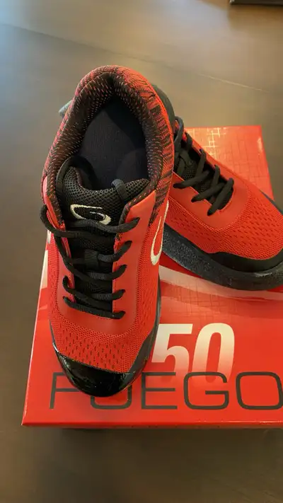 Women’s curling shoes size 8.5 - NEW, View more