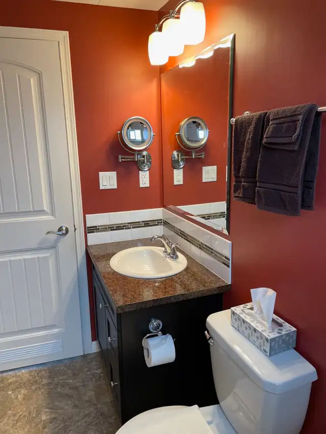 move in ready in Houses for Sale in Penticton - Image 21