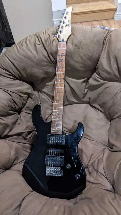 Yamaha ERG121C Electric Guitar, View more